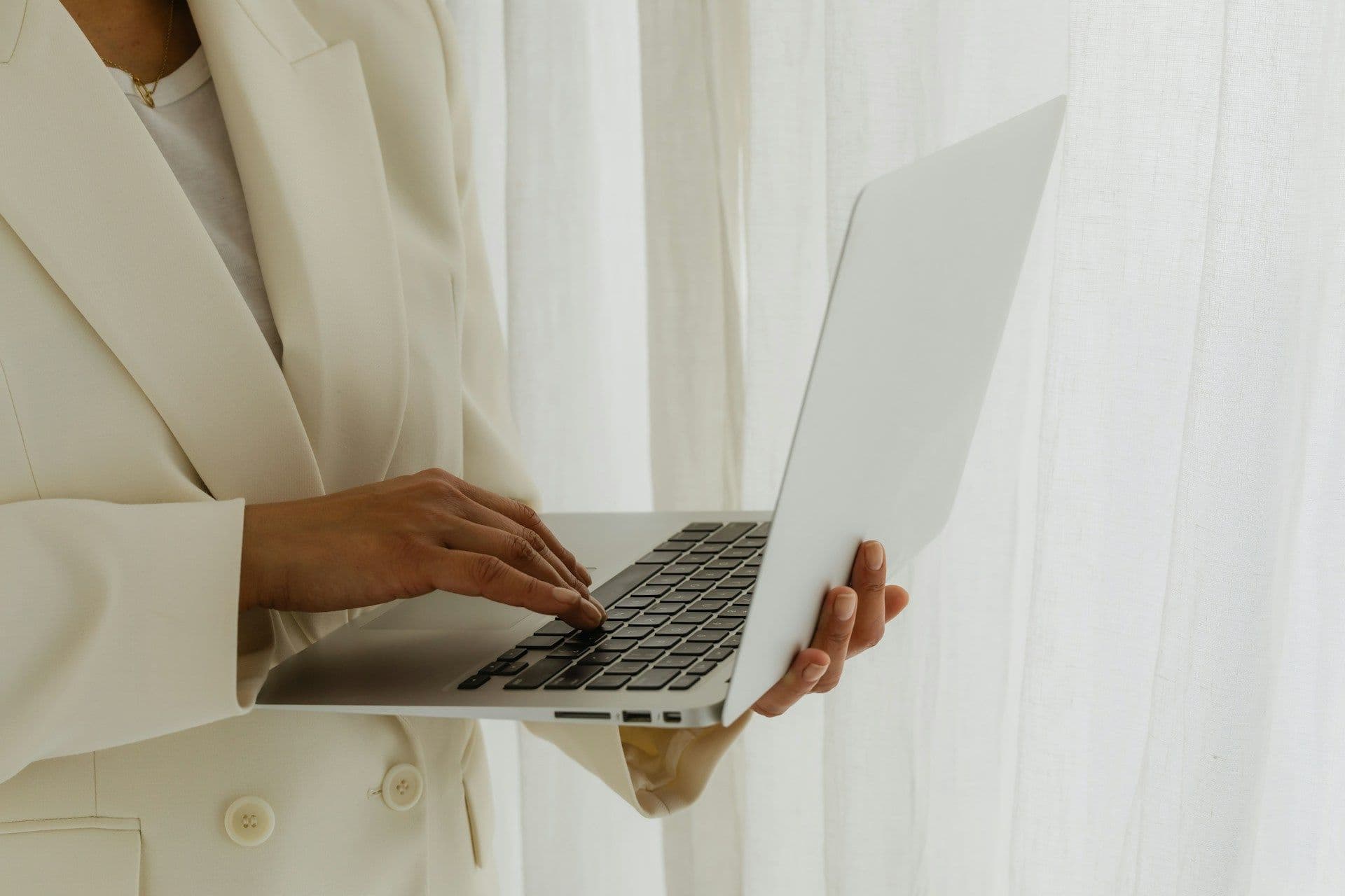 how-much-can-you-realistically-make-from-online-tasks-in-the-uk