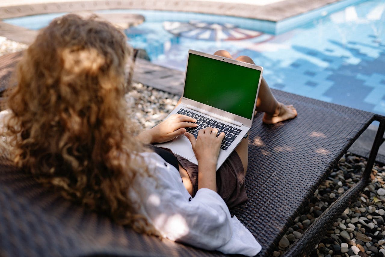 online-job-ideas-to-earn-some-extra-money-this-summer