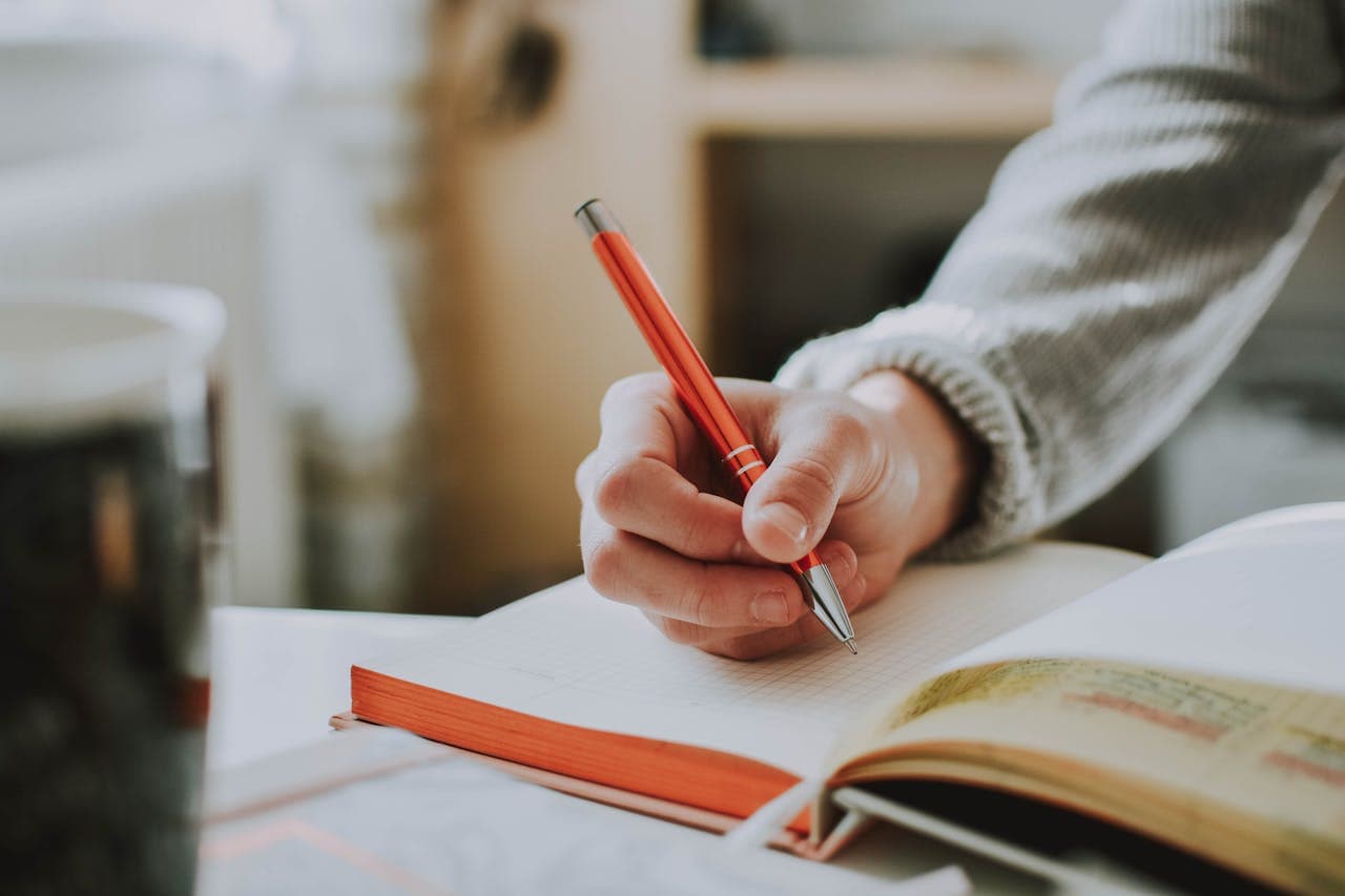how-to-balance-studying-and-a-side-hustle