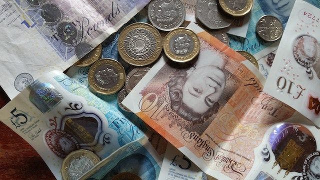 How Much Tax Will I Pay On £500 A Week UK?