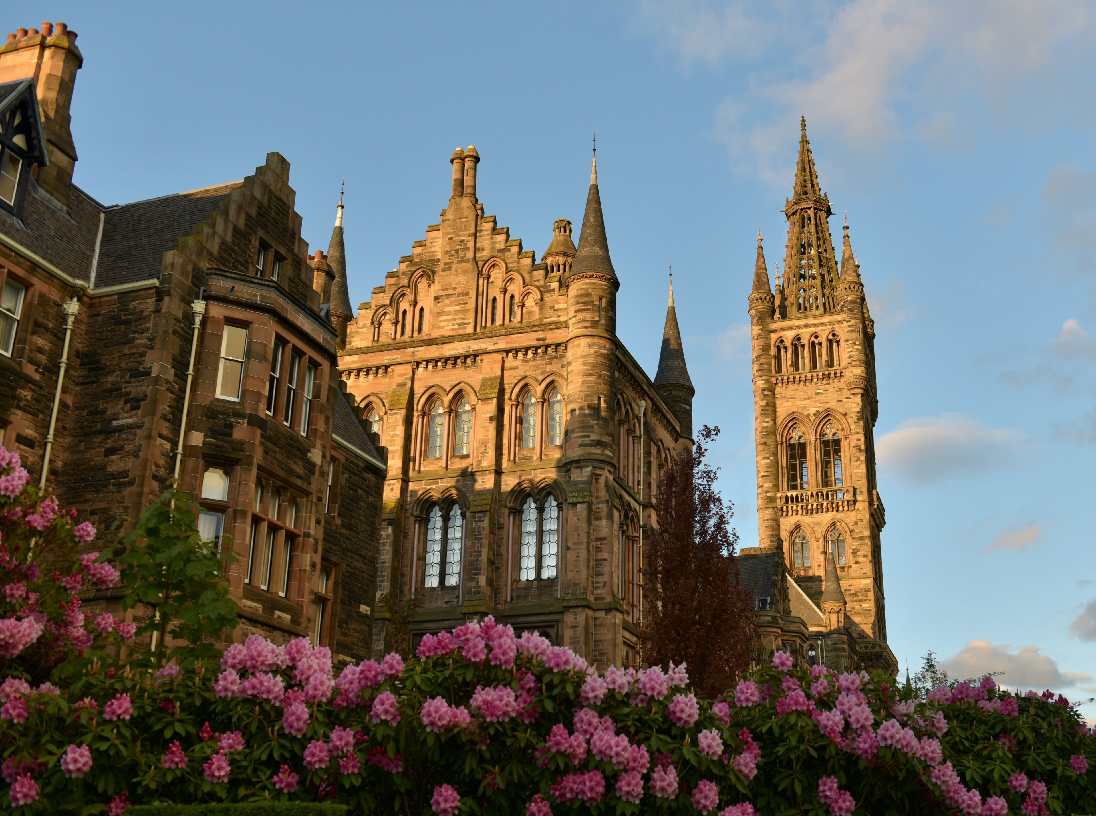 20 Ways To Make Extra Money In Glasgow